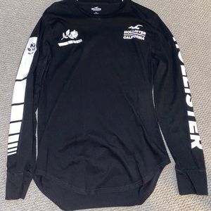 Hollister Long Sleeve Graphic T-Shirt